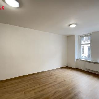 Prodej bytu 2+1 55 m² Plzeň, Houškova