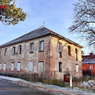 Prodej rodinného domu 360 m² Břasy