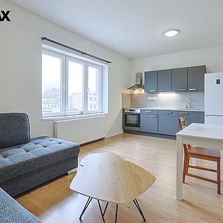 Prodej bytu 2+kk 54 m&sup2; Přehýšov