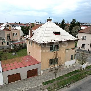 Prodej rodinného domu 301 m&sup2; Nymburk