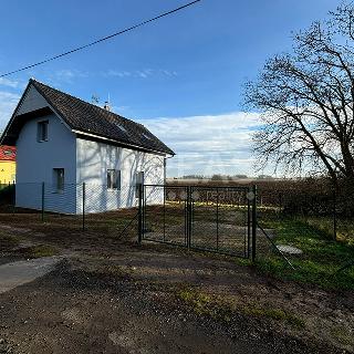 Prodej rodinného domu 86 m² Ostrá