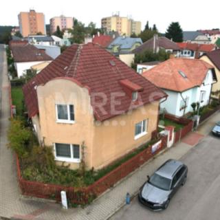 Prodej rodinného domu 160 m&sup2; Bělá pod Bezdězem