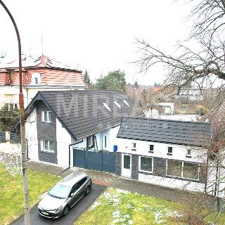 Prodej obchodu 220 m² Jirny, Hlavní