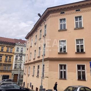 Pronájem bytu 1+1 34 m² Praha, Čajkovského