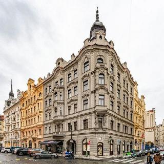 Pronájem bytu 2+1 80 m² Praha, Široká