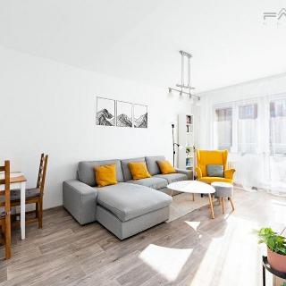 Pronájem bytu 2+1 54 m² Praha, V úžlabině