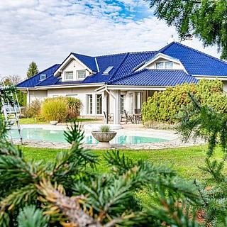 Prodej rodinného domu 454 m&sup2; Dolní Břežany