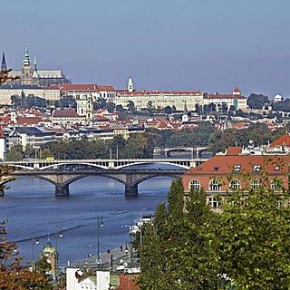 Pronájem bytu 3+1 105 m&sup2; Praha