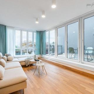 Pronájem bytu 4+kk 110 m² Praha