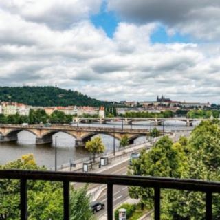 Pronájem bytu 4+1 150 m² Praha