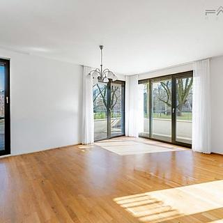 Pronájem bytu 3+kk 118 m&sup2; Praha