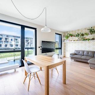 Pronájem bytu 4+kk 103 m² Praha