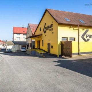 Pronájem skladu 976 m² Praha Krč, Libušská