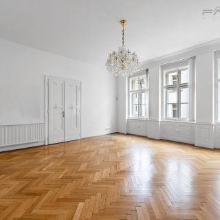 Prodej bytu 3+kk 136 m² Praha, Růžová