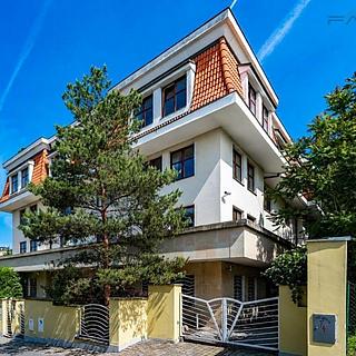 Pronájem bytu 2+kk 75 m&sup2; Praha
