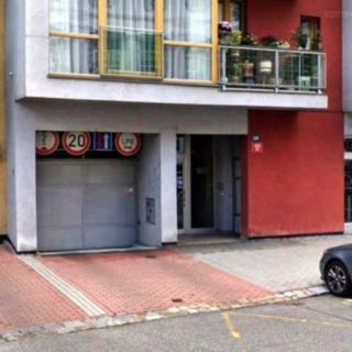 Pronájem garáže 13 m² Praha