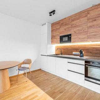 Pronájem bytu 2+kk 51 m² Praha