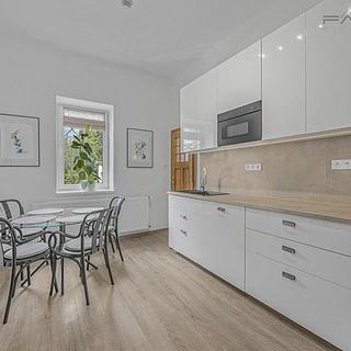 Pronájem kanceláře 116 m&sup2; Praha
