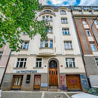 Pronájem bytu 3+1 102 m² Praha