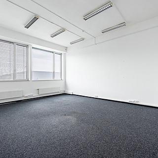 Pronájem kanceláře 351 m&sup2; Praha