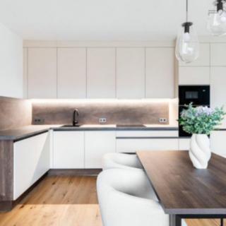 Pronájem bytu 3+kk 107 m² Praha