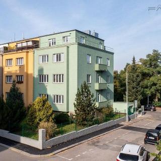 Prodej bytu 2+kk 61 m² Praha, Družstevní ochoz