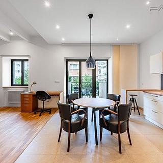 Pronájem bytu 2+kk 72 m&sup2; Praha