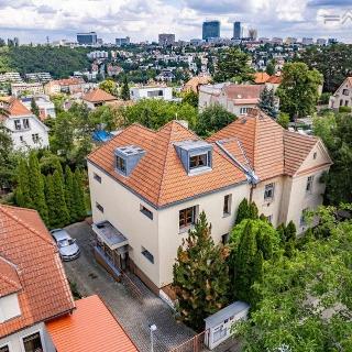 Prodej vily 246 m² Praha, Na Dobešce