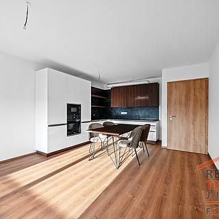 Prodej bytu 2+kk 56 m&sup2; Hradec Králové