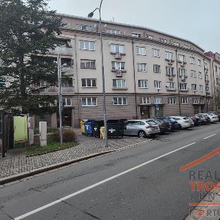 Prodej bytu 2+1 75 m² Hradec Králové, Břetislavova