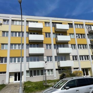 Prodej bytu 3+1 56 m² Hradec Králové, Slezská