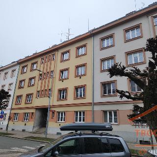 Prodej bytu 2+kk 61 m² Hradec Králové, Bidlova