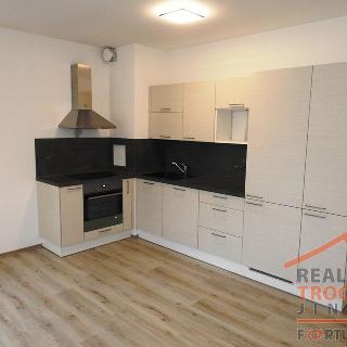 Prodej bytu 3+kk 66 m² Hradec Králové, Jana Masaryka