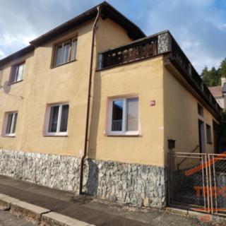 Prodej rodinného domu 210 m&sup2; Úpice