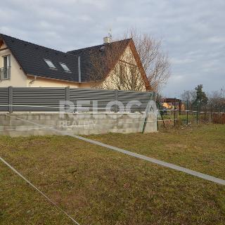 Prodej stavební parcely 846 m² Jesenice, Kalinová