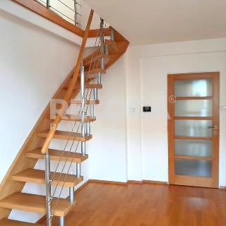 Pronájem bytu 3+1 85 m² Praha, 