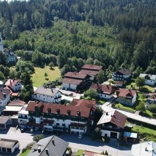 Prodej bytu 1+kk a garsoniéry 24 m² Železná Ruda, Klostermannovo náměstí