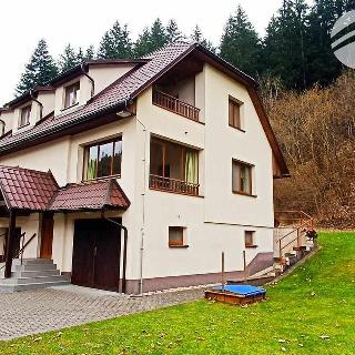 Prodej rodinného domu 266 m² Velké Karlovice, 