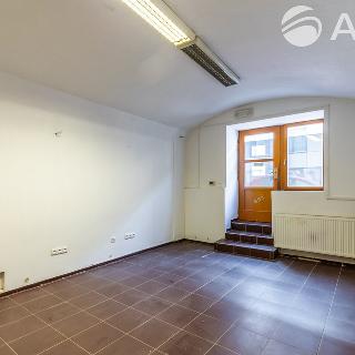 Pronájem obchodu 90 m² Praha, Grafická