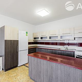 Pronájem bytu 3+kk 93 m&sup2; Opočno