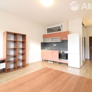 Pronájem bytu 2+kk 39 m² Brno