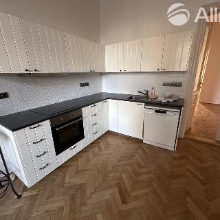 Pronájem bytu 3+1 110 m² Praha, Vinohradská