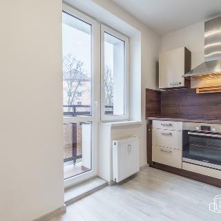 Prodej bytu 2+1 53 m² Sokolov, Heyrovského