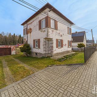 Prodej rodinného domu 250 m&sup2; Habartov