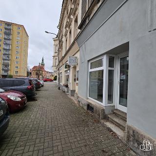 Pronájem obchodu 66 m² Sokolov, Josefa Kajetána Tyla