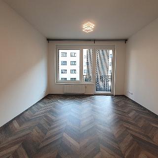 Pronájem bytu 2+kk 51 m² Praha, Kolbenova