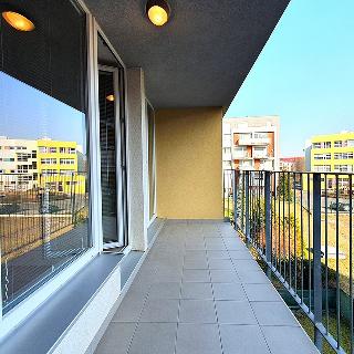 Pronájem bytu 2+kk 47 m² Praha, Milotická