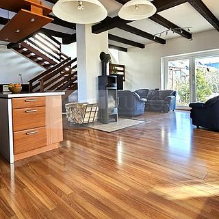 Prodej rodinného domu 246 m&sup2; Výrava