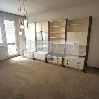 Prodej bytu 3+1 77 m² Praha, Nedašovská