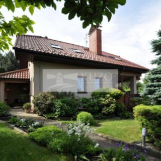 Prodej rodinného domu 361 m² Tehov